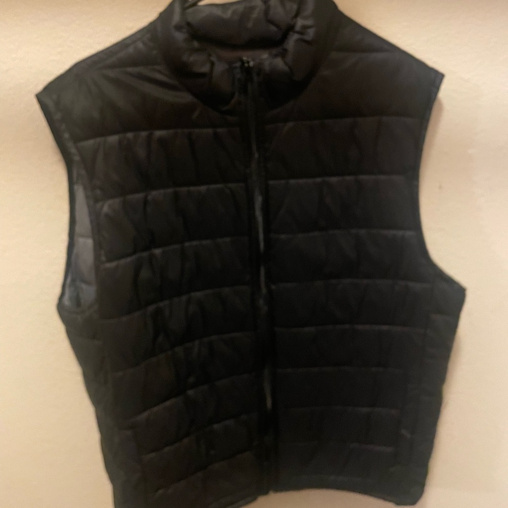 Men’s Black Sonoma Vest Size Large